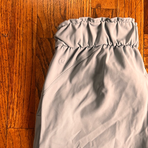 Joggers - Lululemon - Picture 2 of 3